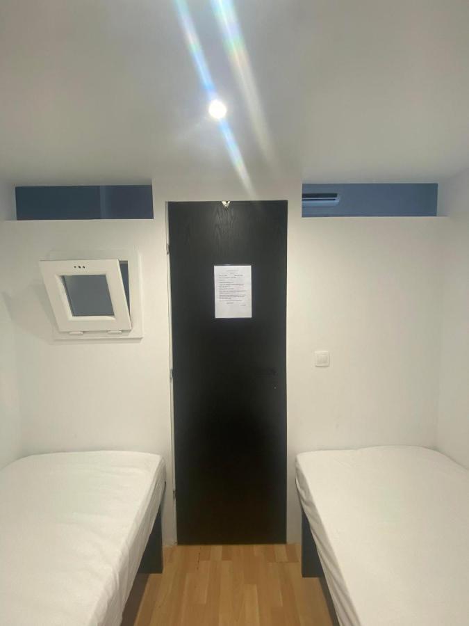 Le.Chris Central Dorms 호텔 레팀노 외부 사진